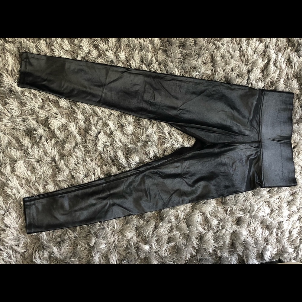 High waisted Takara leggings